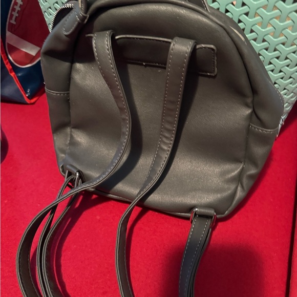 Mini back pack - Picture 2 of 3